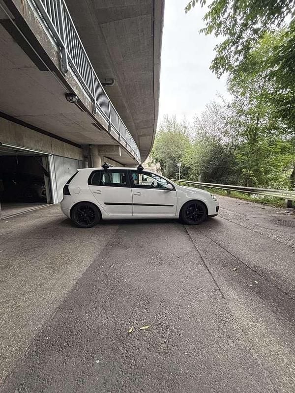 Gebraucht VW Golf V Comfortline 105 PS (77 kW) 2007 Limousine