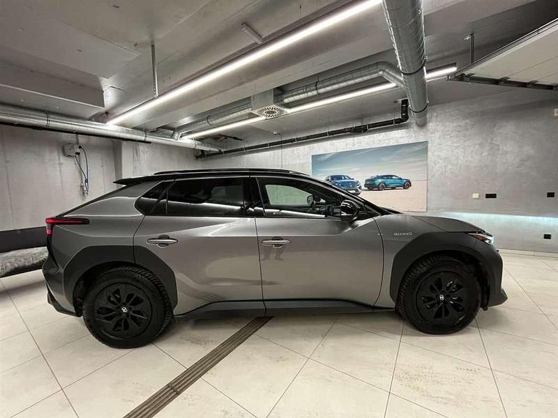 Gebraucht Toyota bZ4X 117 kW (160 PS) 2024 Grau SUV