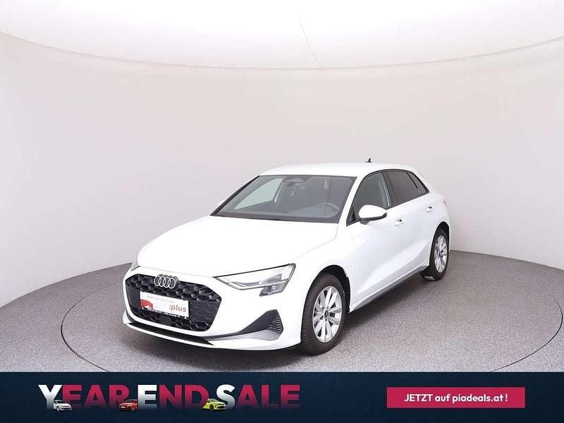 Weiss normal Neu 2025 Audi A3 Ambiente Limousine | € 31.990 (Guter Preis) - Bild 1/4