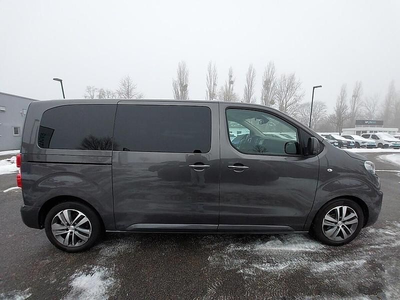 Gebraucht Peugeot e-Traveller Allure 100 kW (136 PS) 2021 Grau Van / Kleinbus