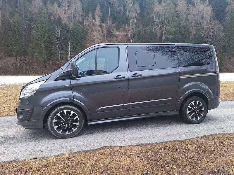 Gebraucht Ford Tourneo Sport 170 PS (125 kW) 2017 Grau Van / Kleinbus