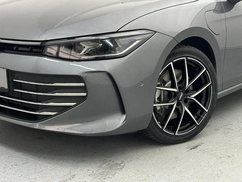 Neu VW Passat Business 204 PS (150 kW) 2025 Mittelgrau  normal Kombi