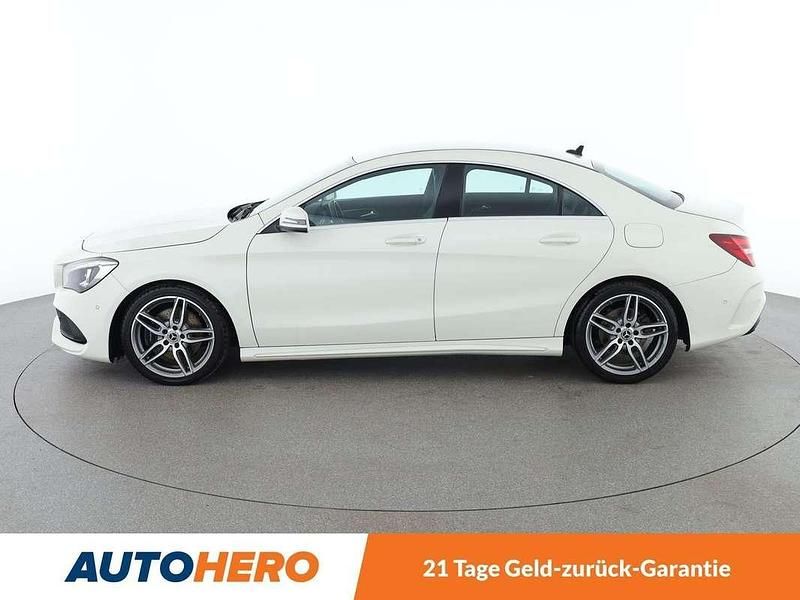 Gebraucht Mercedes CLA220 AMG line 184 PS (135 kW) 2017 Weiß Limousine