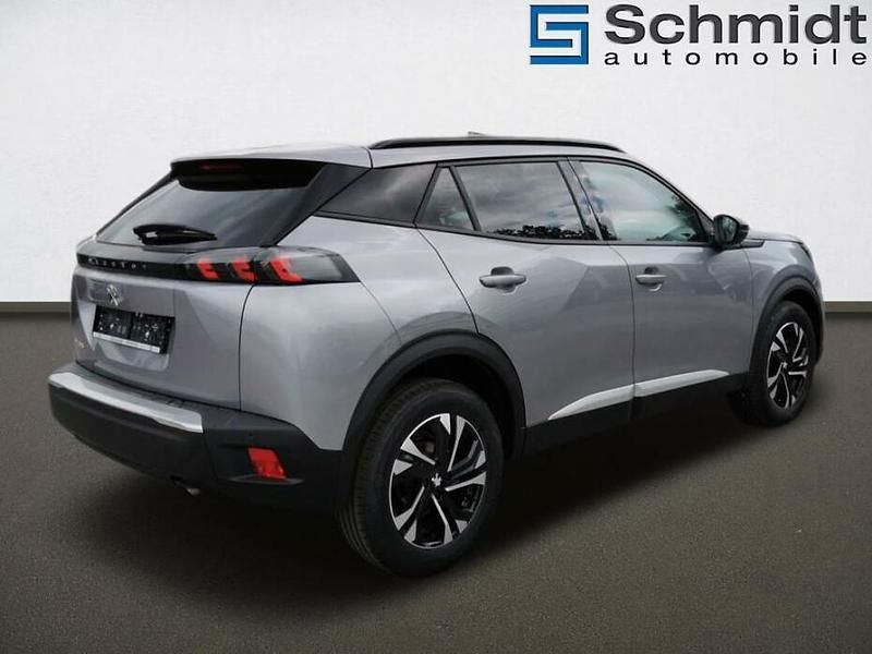 Gebraucht Peugeot 2008 Allure 103 PS (75 kW) 2022 Silber SUV