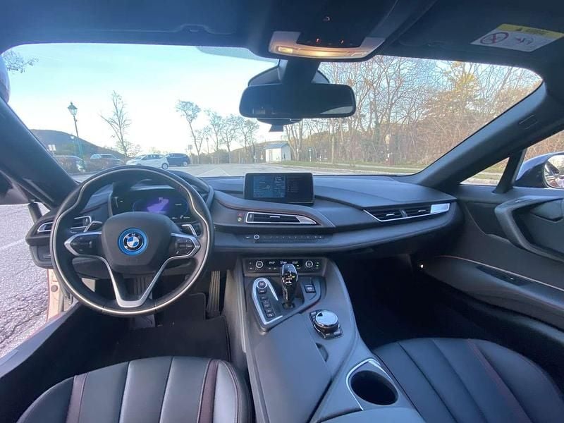 Gebraucht BMW i8 231 PS (169 kW) 2016 Rot Coupé