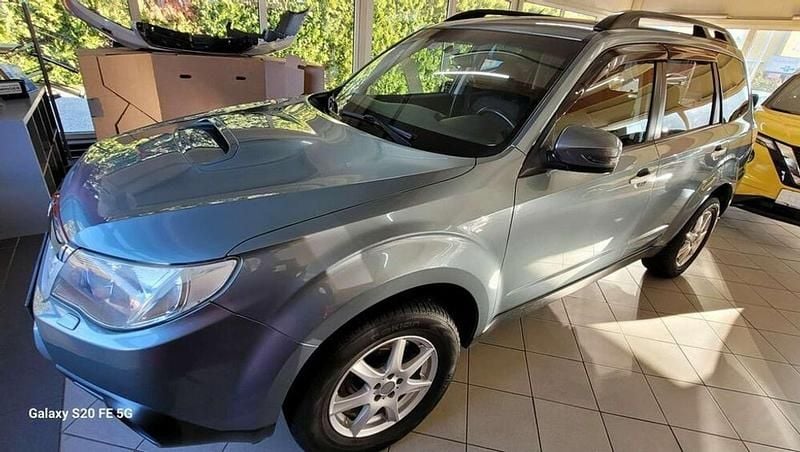 Grün Gebraucht 2012 Subaru Forester Comfort SUV | € 11.900 - Bild 1/4
