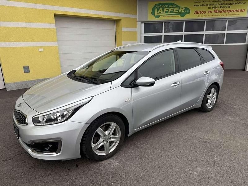 Gebraucht Kia Ceed Silver 99 PS (72 kW) 2017 Silber Kleinwagen