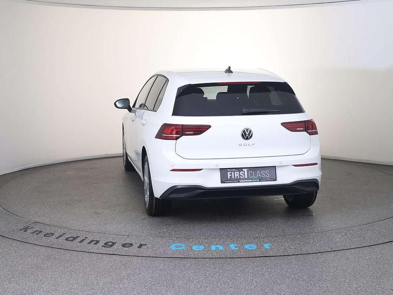 Neu VW Golf VIII 116 PS (85 kW) 2025 Weiß Limousine