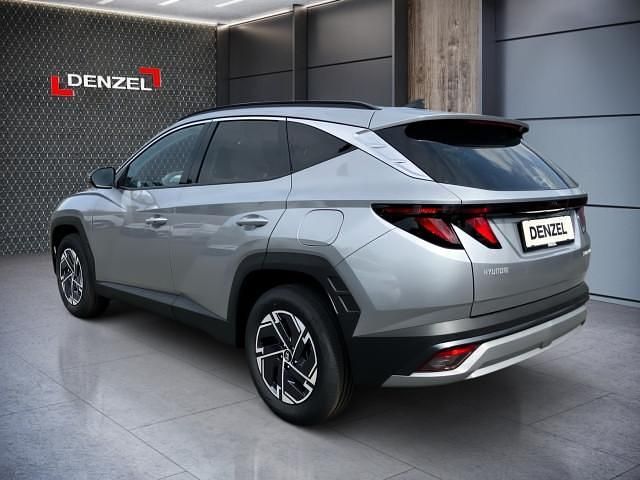 Neu Hyundai Tucson 160 PS (117 kW) 2025 Shimmering silver SUV