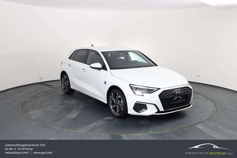 Gebraucht Audi A3 Ambiente 204 PS (150 kW) 2022 Weiß Limousine