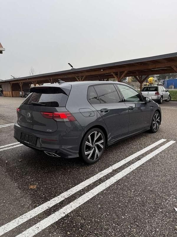 Gebraucht VW Golf VIII R-line 131 PS (96 kW) 2022 Limousine