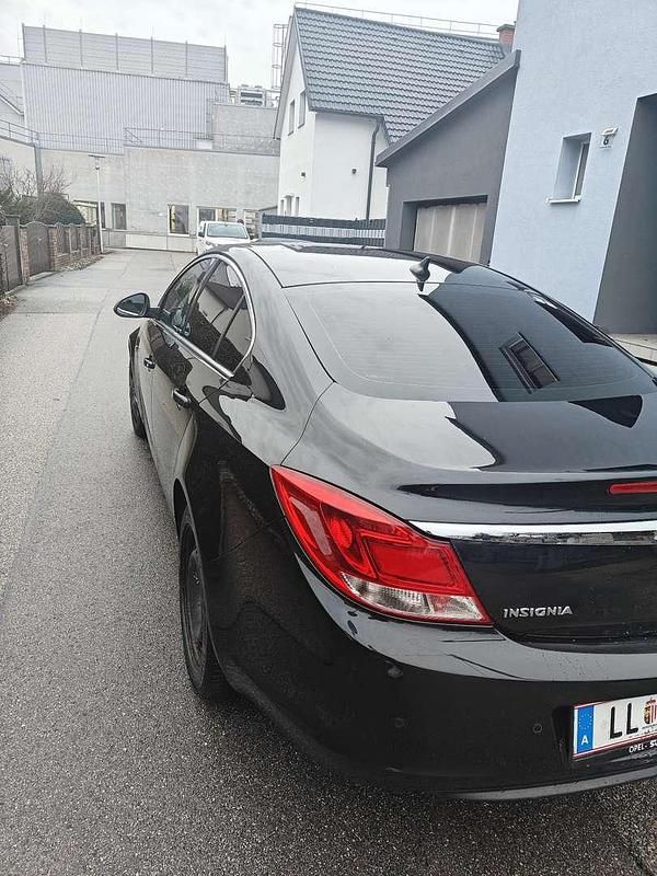 Gebraucht Opel Insignia Cosmo 160 PS (117 kW) 2011 Limousine