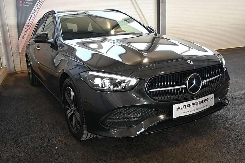 Gebraucht Mercedes C300 204 PS (150 kW) 2022 Schwarz Kombi