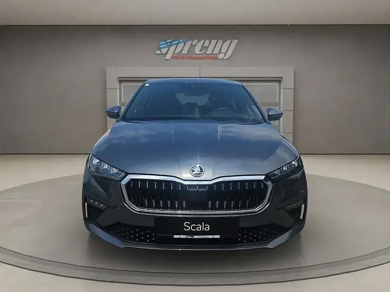 Gebraucht Skoda Scala Selection 116 PS (85 kW) 2025 Mittelgrau  metallic Kleinwagen