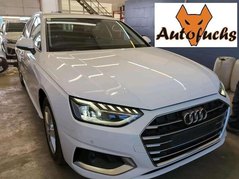 Gebraucht Audi A4 Ambiente 163 PS (119 kW) 2022 Weiß Kombi
