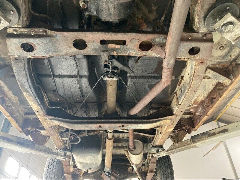 Gebraucht Toyota HiLux 98 PS (72 kW) 1975 Gelb Abholung