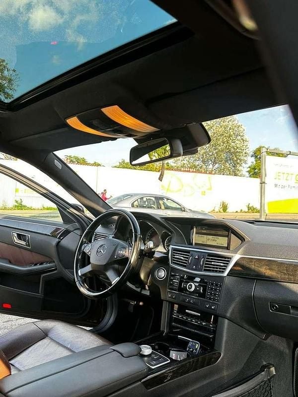 Gebraucht Mercedes E350 Avantgarde 292 PS (214 kW) 2009 Limousine