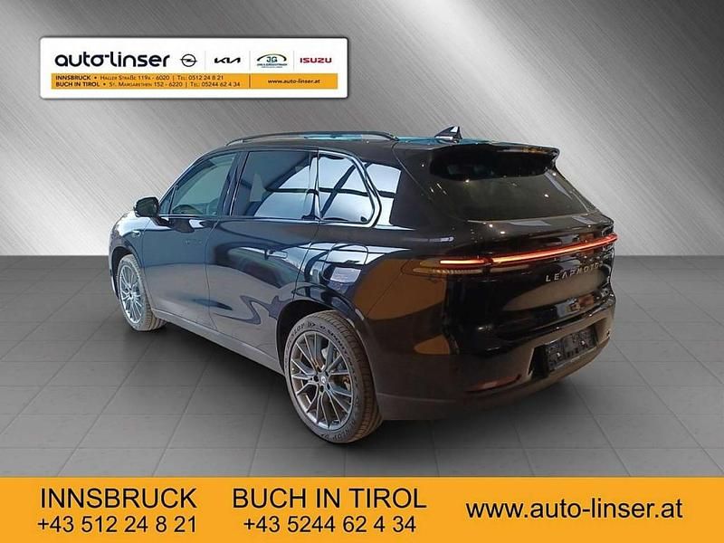 Neu Leapmotor C10 160 kW (218 PS) 2025 Schwarz SUV