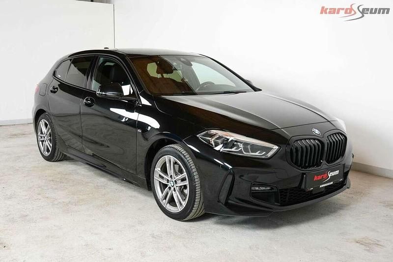 Gebraucht BMW 118 M Sport 140 PS (102 kW) 2023 Schwarz Kleinwagen