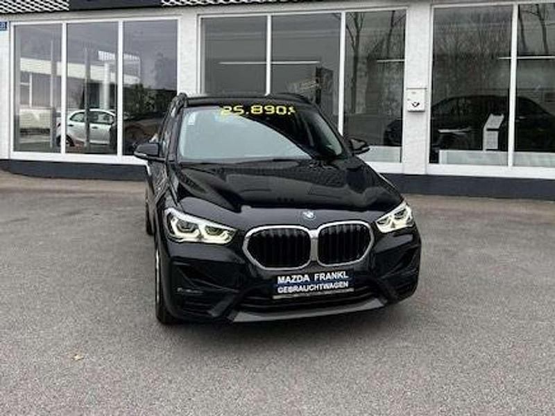 Schwarz Gebraucht 2021 BMW X1 Advantage SUV | € 25.890 (Fairer Preis) - Bild 1/4