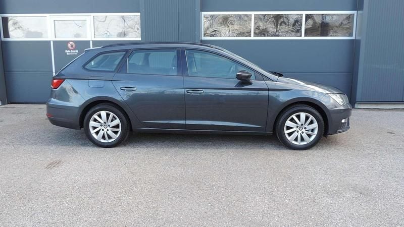 Grau Gebraucht 2019 Seat Leon ST Reference Kombi | € 13.990 (Fairer Preis) - Bild 1/4