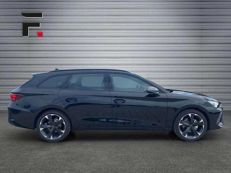 Neu Cupra Leon 150 PS (110 kW) 2025 Schwarz  metallic Kombi