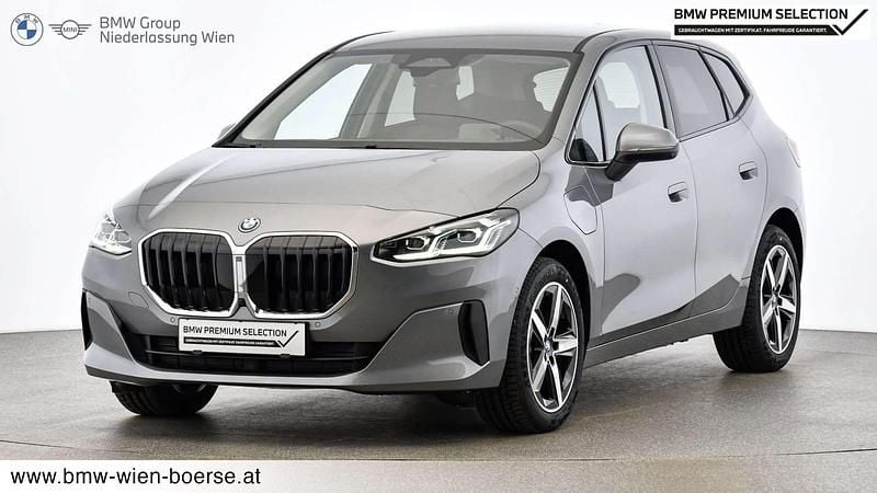 Grau Gebraucht 2025 BMW 225 Active Tourer Efficient Dynamics Van / Kleinbus | € 38.492 (Guter Preis) - Bild 1/4
