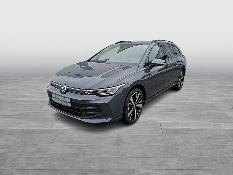 Mittelgrau metallic Gebraucht 2024 VW Golf VIII Life Kombi | € 29.900 (Teuer) - Bild 1/4