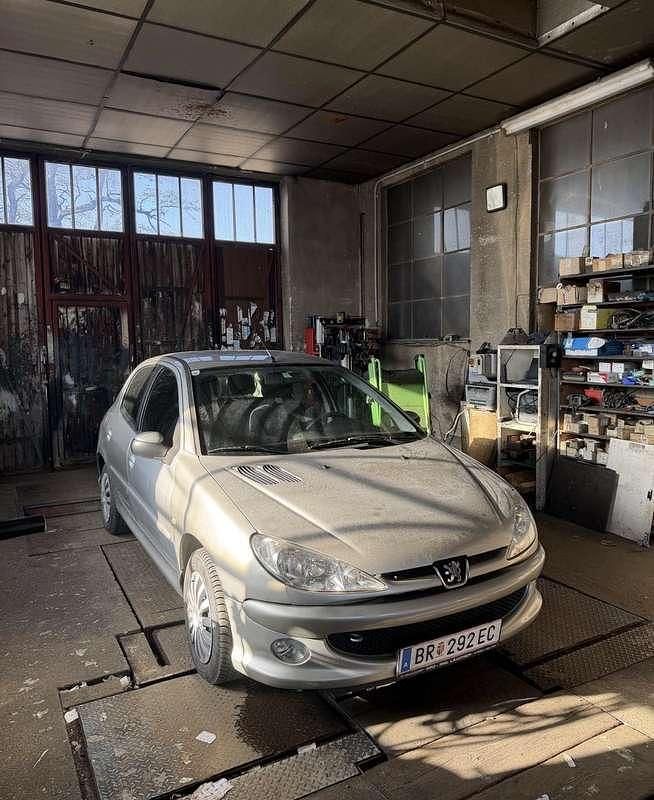 Gebraucht Peugeot 206 Sport 68 PS (50 kW) 2005 Limousine