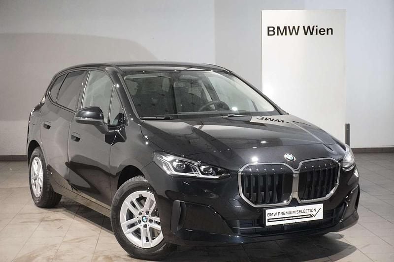 Schwarz Gebraucht 2025 BMW 218 Efficient Dynamics Kombi | € 34.995 (Fairer Preis) - Bild 1/4