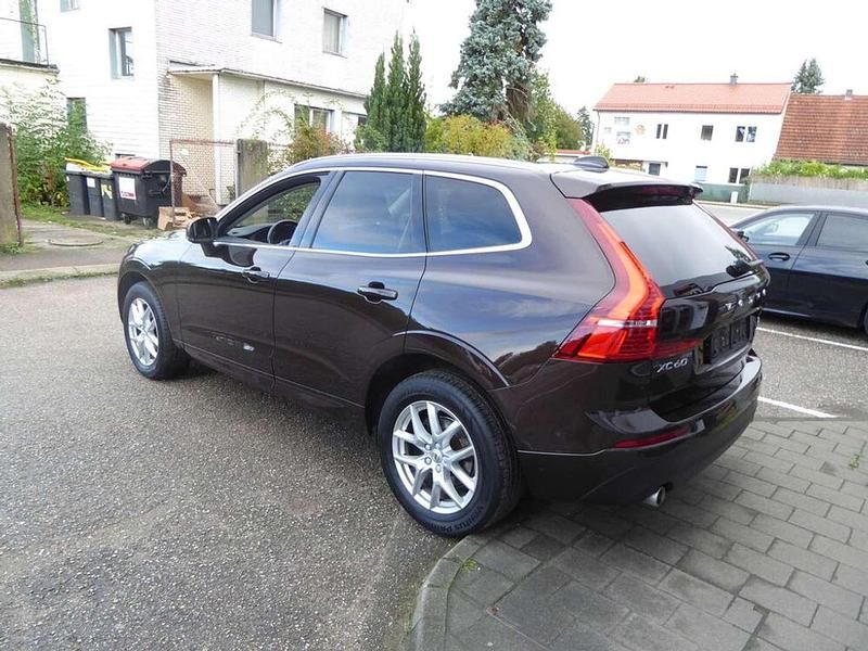 Gebraucht Volvo XC60 163 PS (119 kW) 2020 Braun SUV