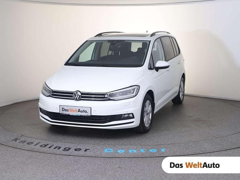 Gebraucht VW Touran Comfortline 150 PS (110 kW) 2023 Weiss  normal Van / Kleinbus