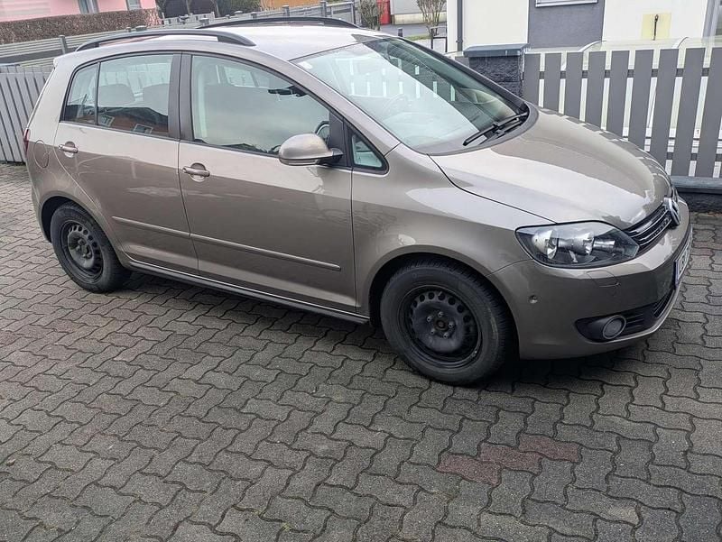 Gebraucht VW Golf VII 86 PS (63 kW) 2014 Braun Limousine