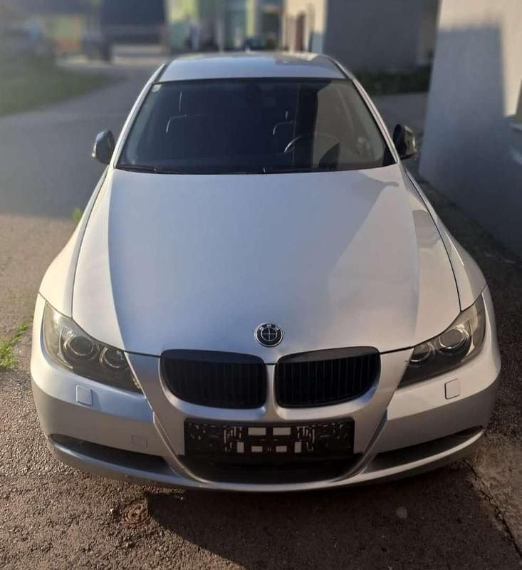 Gebraucht BMW 320 163 PS (119 kW) 2004 Limousine