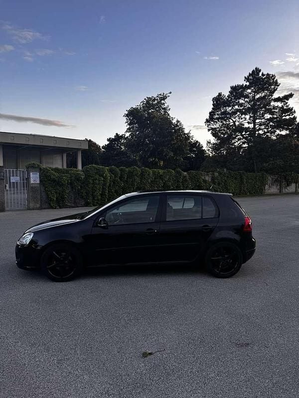 Gebraucht VW Golf V Sportline 105 PS (77 kW) 2007 Limousine