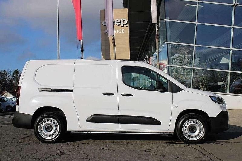 Weiß Neu 2025 Fiat Doblò Van / Kleinbus | € 23.800 (Fairer Preis) - Bild 1/4