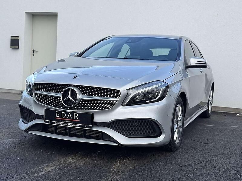 Gebraucht Mercedes A200 AMG 136 PS (100 kW) 2018 Grau Limousine