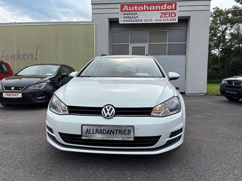 Gebraucht VW Golf VII Comfortline 105 PS (77 kW) 2013 Weiß Kombi