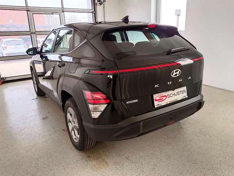 Neu Hyundai Kona 116 PS (85 kW) 2025 Schwarz SUV