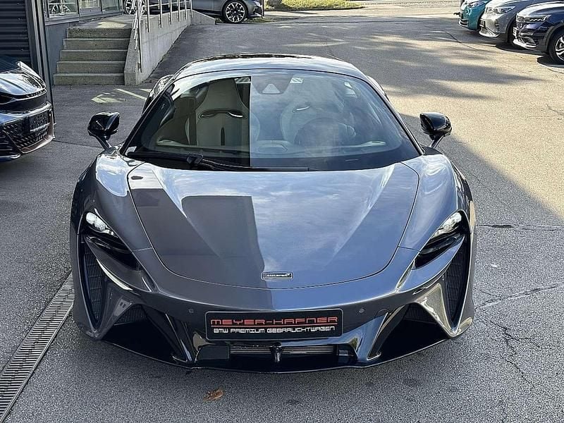 Gebraucht McLaren Artura 585 PS (430 kW) 2023 Grau metallic Coupé