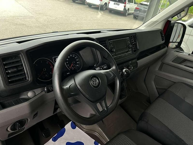 Gebraucht VW Crafter 140 PS (102 kW) 2020 Rot Van