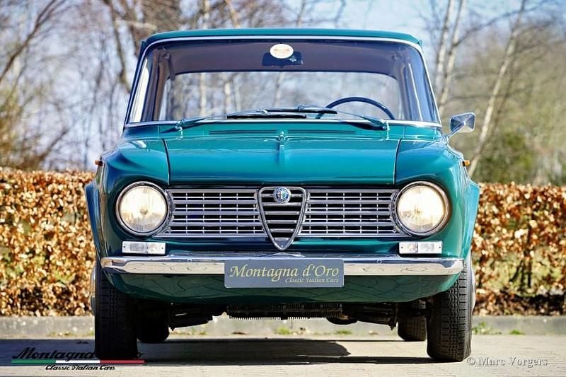 Gebraucht Alfa Romeo Giulia 1300 77 PS (56 kW) 1964 Dunkelgrün Limousine