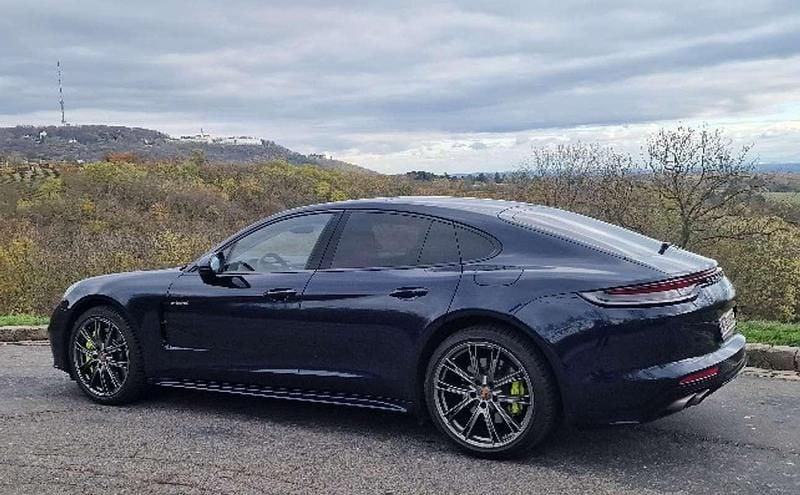 Gebraucht Porsche Panamera 4S 560 PS (411 kW) 2021 Blau Limousine