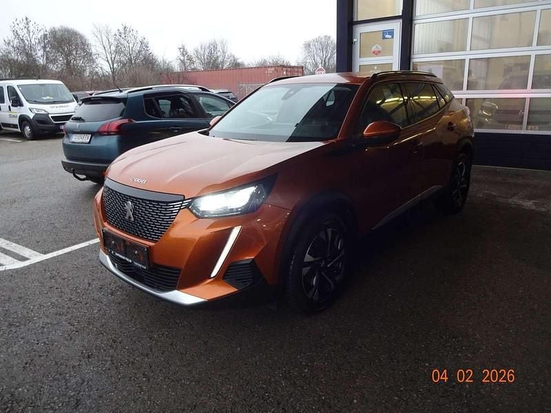 Gebraucht Peugeot 2008 Allure 131 PS (96 kW) 2020 Orange SUV