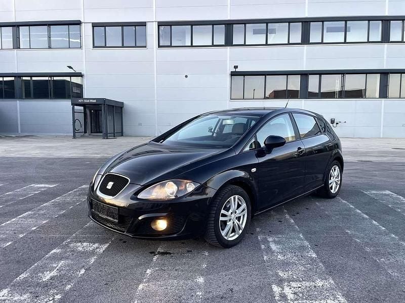 Gebraucht Seat Leon 90 PS (66 kW) 2011 Schwarz Limousine