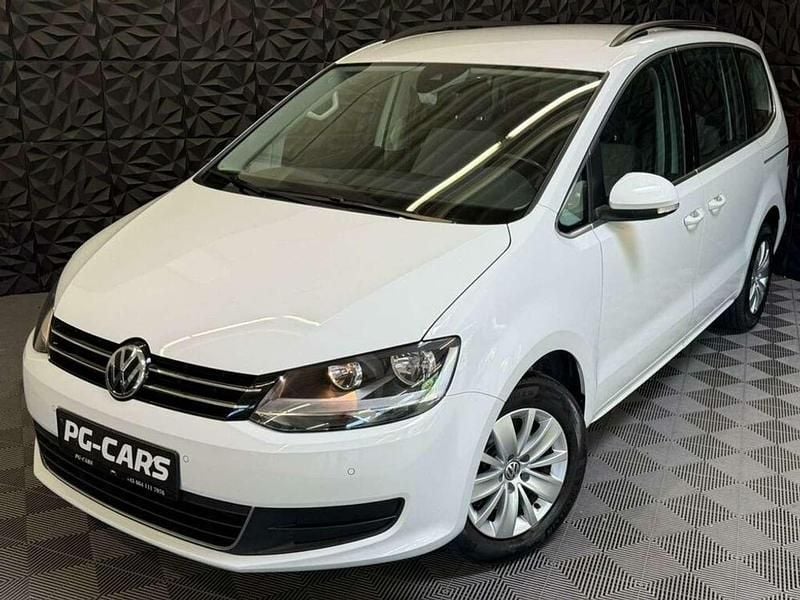 Weiß Gebraucht 2021 VW Sharan Comfortline Van / Kleinbus | € 23.800 (Guter Preis) - Bild 1/4