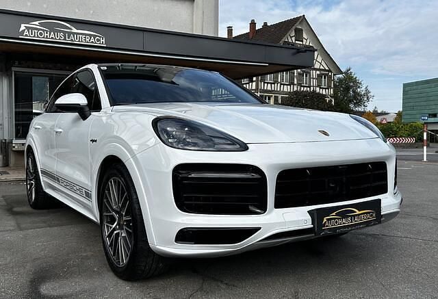 Gebraucht Porsche Cayenne 340 PS (250 kW) 2023 Weiß SUV