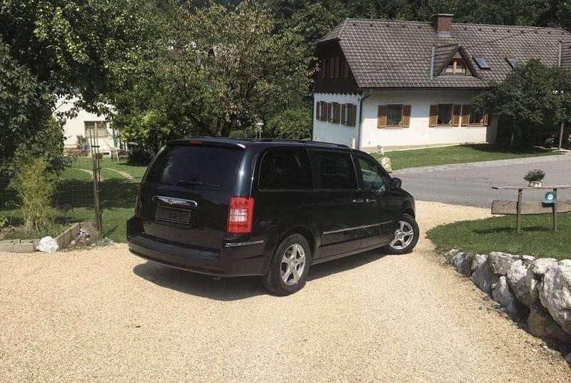 Gebraucht Chrysler Grand Voyager Limited 163 PS (119 kW) 2010 Schwarz Van / Kleinbus