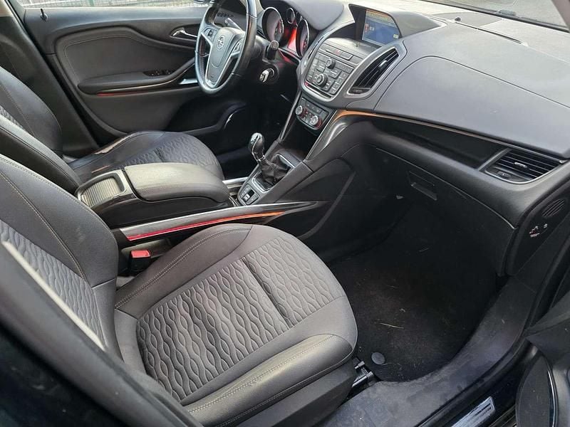 Gebraucht Opel Zafira Tourer 131 PS (96 kW) 2012 Van / Kleinbus