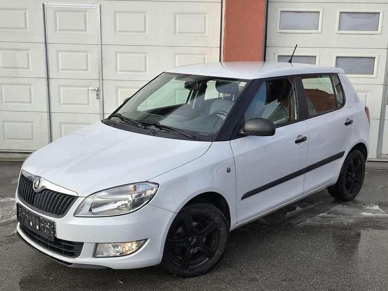 Gebraucht Skoda Fabia Active 75 PS (55 kW) 2014 Weiß Limousine